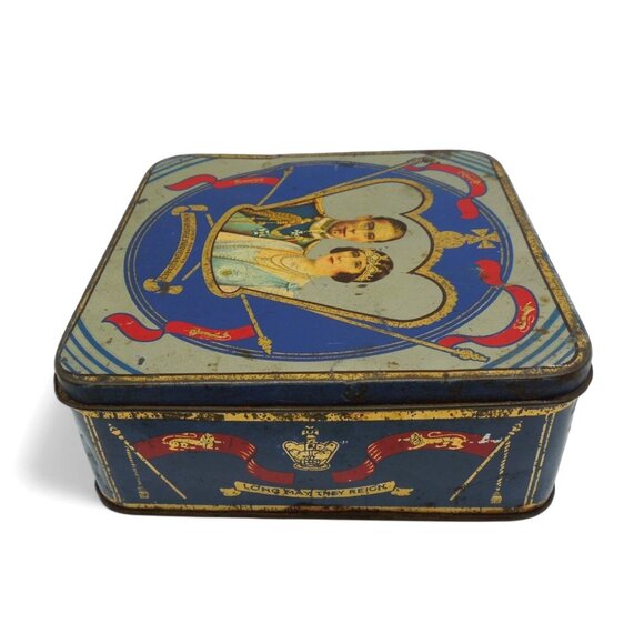 BRITANNIA Biscuits Tin Royal Portraits & Crest Decor Rare Vintage 6.2 x 6.2" - Picture 4 of 10